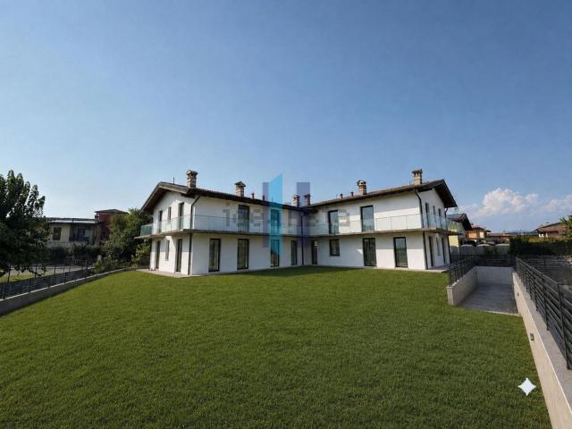 Villetta a schiera in vendita di 600 m² in Viale Paolo VI, 46