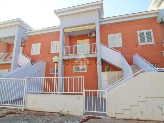Villetta a schiera in vendita di 60 m² in Via delle Gardenie, 32