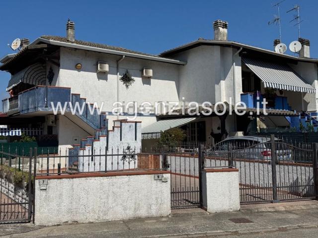 Villetta a schiera in vendita di 60 m² in Viale Guatemala, 9