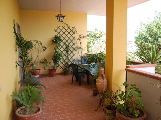 Villetta a schiera in vendita di 615 m² in Via Don Romeo Rucci