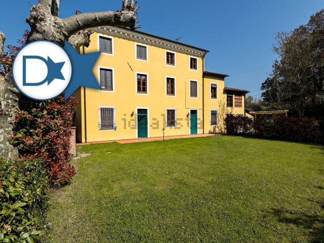 Villetta a schiera in vendita di 616 m² in Via di Balbano, 653