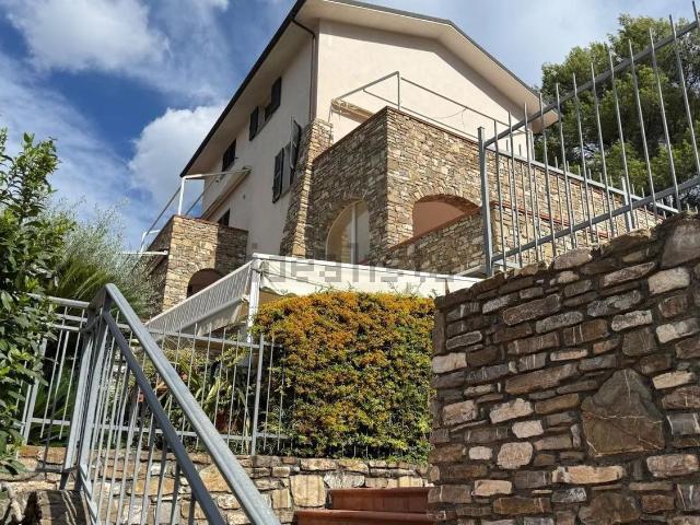 Villetta a schiera in vendita di 67 m² in Strada Piangrande, 18