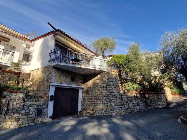 Villetta a schiera in vendita di 67 m² in Via Aurelia Ovest, 119