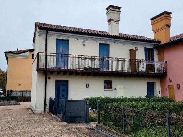 Villetta a schiera in vendita di 64 m² in Via Treviso, 42