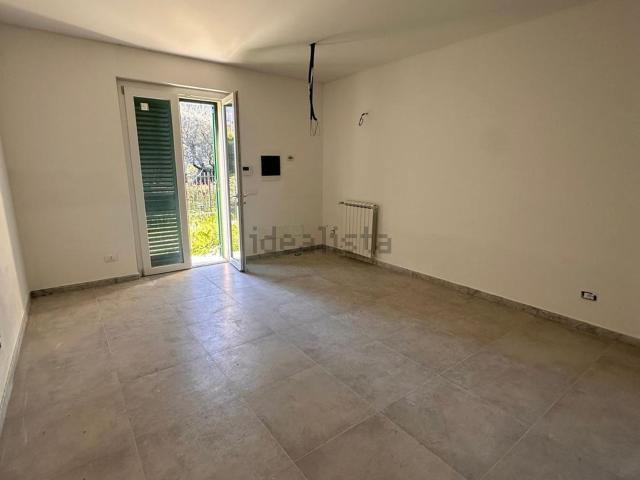 Villetta a schiera in vendita di 68 m² in Via Litoranea, 55