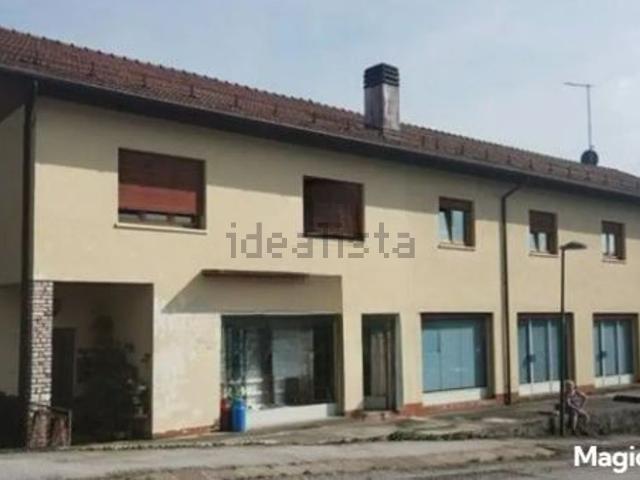Villetta a schiera in vendita di 718 m² in Località Sant&apos Antonio di Tortal