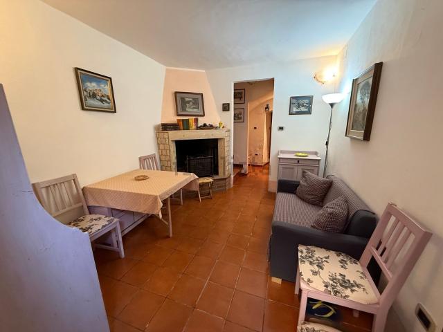 Villetta a schiera in vendita di 77 m² in Via Campo di Fiori