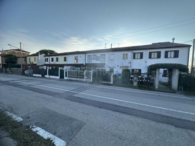 Villetta a schiera in vendita di 77 m²