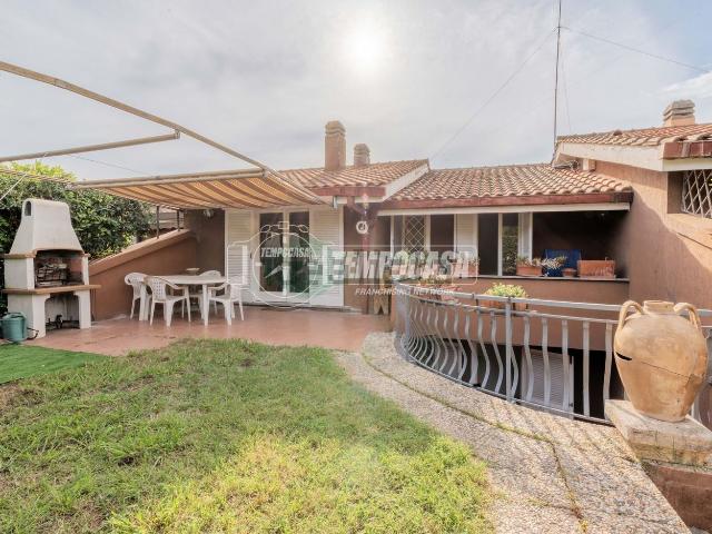 Villetta a schiera in vendita di 75 m² in Via Venere, 17