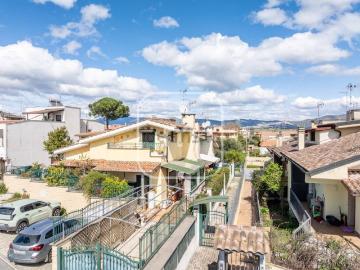 Villetta a schiera in vendita di 75 m² in Via Montottone