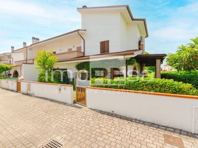 Villetta a schiera in vendita di 78 m² in Via Dancalia