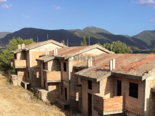 Villetta a schiera in vendita di 8000 m² in Via Salaria