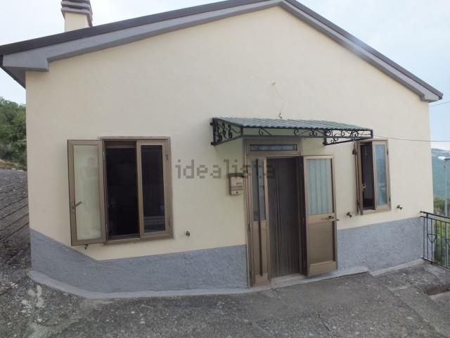 Villetta a schiera in vendita di 80 m² in Frazione Taverna