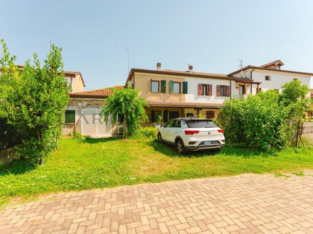 Villetta a schiera in vendita di 80 m² in Via G. Verdi, 18