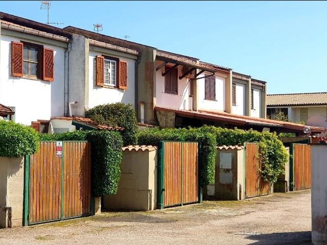 Villetta a schiera in vendita di 75 m² in Viale Nerone, 6