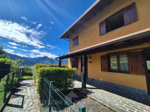 Villetta a schiera in vendita di 82 m² in Frazione Civo Centro, 102