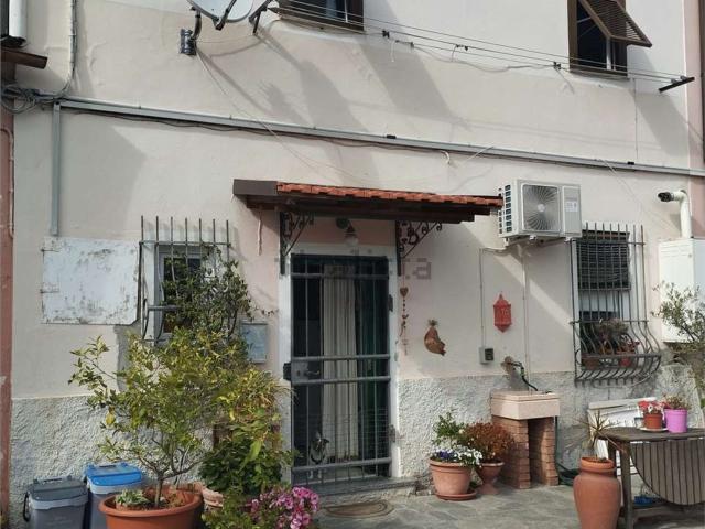 Villetta a schiera in vendita di 84 m² in Via della Nunziata, 1