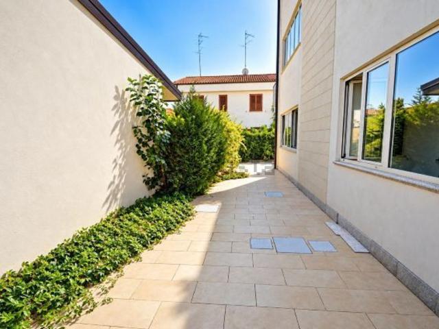 Villetta a schiera in vendita di 84 m² in Via Redipuglia