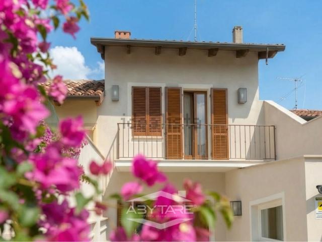 Villetta indipendente in vendita di 85 m² in Strada Comunale di Mirafiori, 35