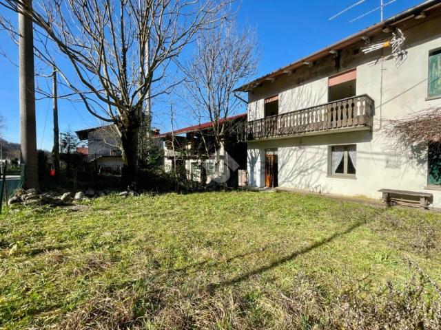 Villetta bifamiliare in vendita di 85 m² in Via XII Dicembre, 55