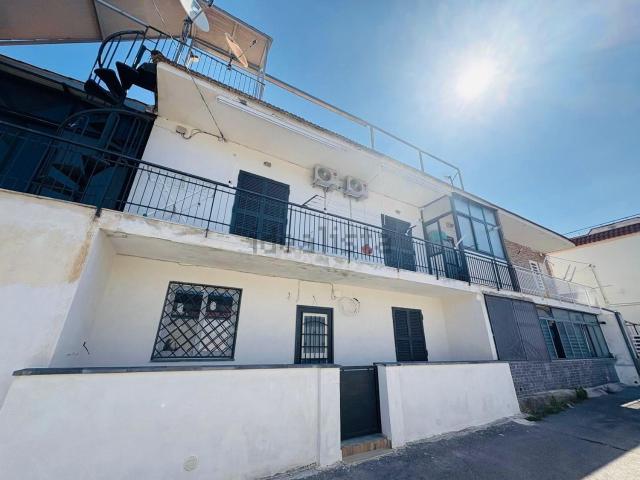 Villetta a schiera in vendita di 85 m² in Via Montagnelle
