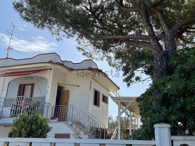 Villetta a schiera in vendita di 86 m² in Traversa Litoranea Per Cozze, 75