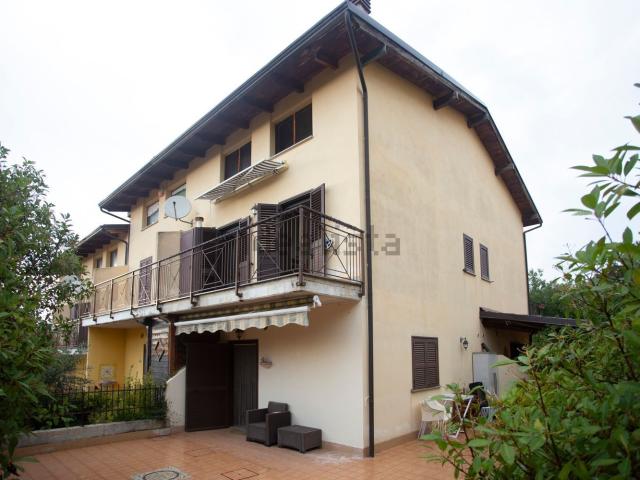 Villetta a schiera in vendita di 88 m² in Via Guglielmo Marconi