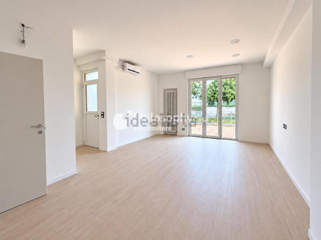 Villetta a schiera in vendita di 93 m² in Via del Gelso