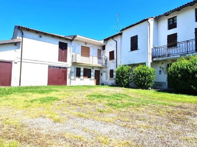 Villetta a schiera in vendita di 90 m² in Frazione Francia, 8