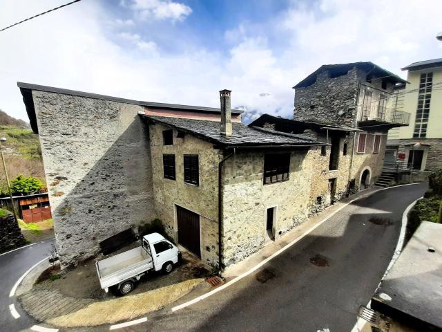 Villetta a schiera in vendita di 90 m² in Strada per Triasso