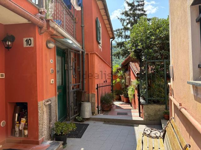 Villetta a schiera in vendita di 90 m² in Via Villa