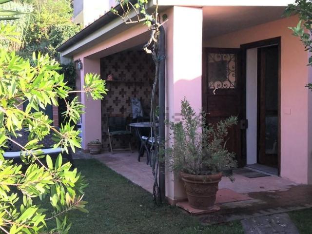 Villetta a schiera in vendita di 90 m² in Via del Castellaccio, 210