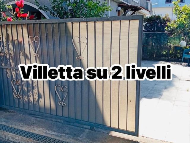 Villetta a schiera in vendita di 90 m² in Via del Mare