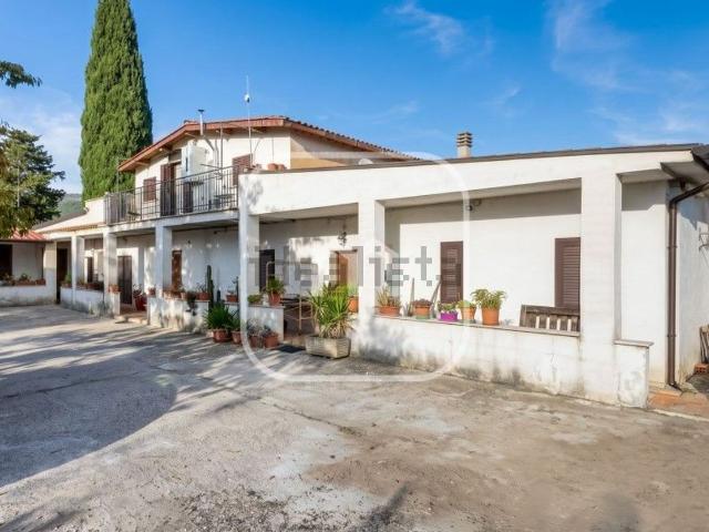Villetta a schiera in vendita di 90 m² in Via della Molella