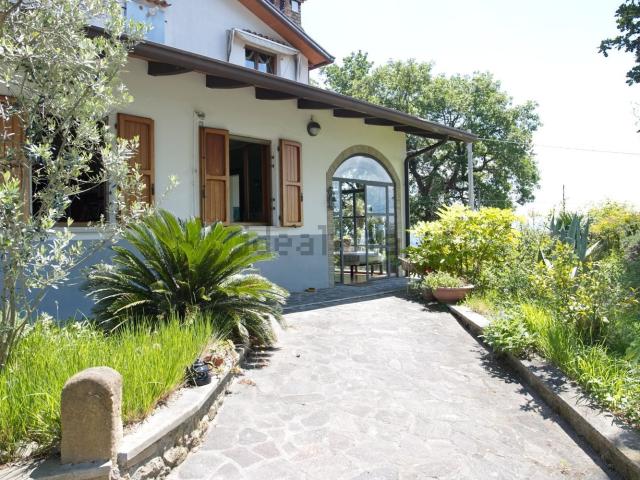 Villetta a schiera in vendita di 90 m² in Via Forca