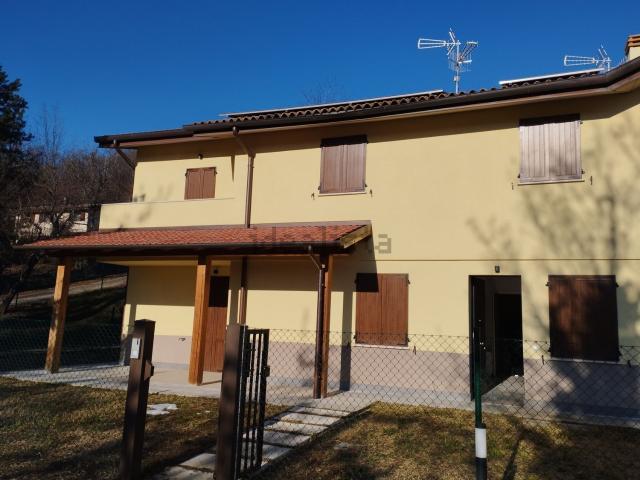 Villetta a schiera in vendita di 90 m² in Via GINESTRETO, 46