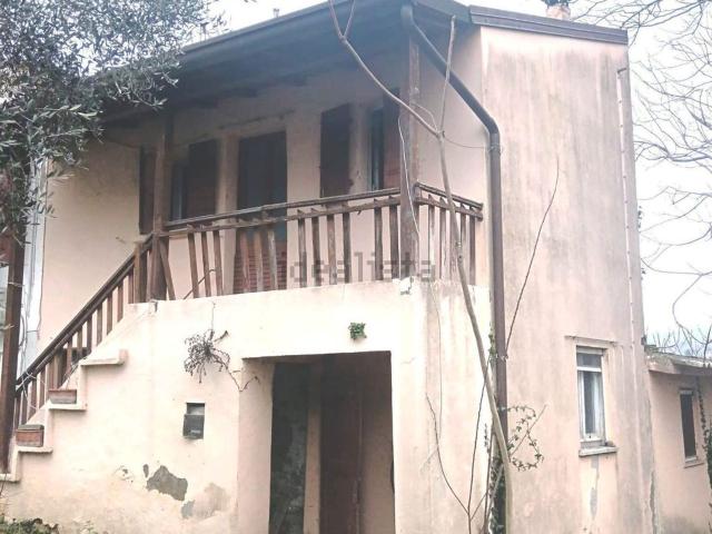 Villetta a schiera in vendita di 90 m² in Via Iola