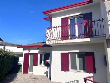 Villetta a schiera in vendita di 90 m²