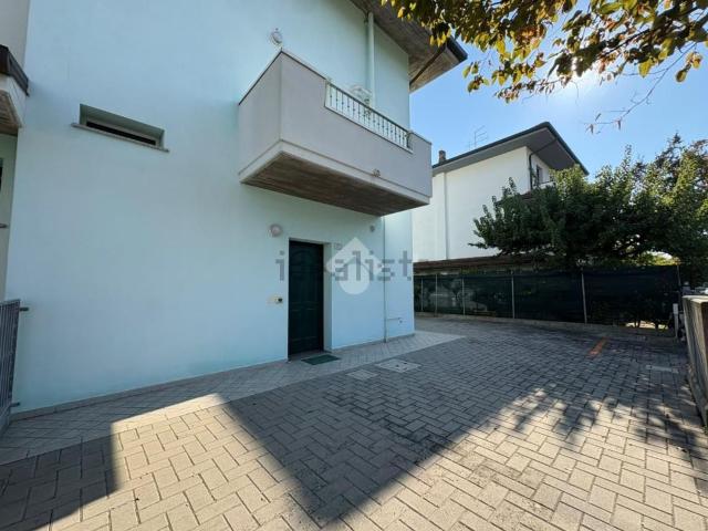 Villetta a schiera in vendita di 91 m² in Via Domenico Cimarosa