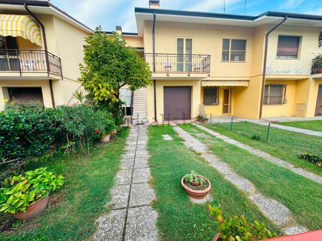 Villetta a schiera in vendita di 91 m² in Via Giuseppe di Vittorio