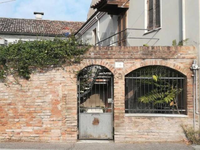 Villetta a schiera in vendita di 91 m² in Viale Alfonso I D&apos Este, 78