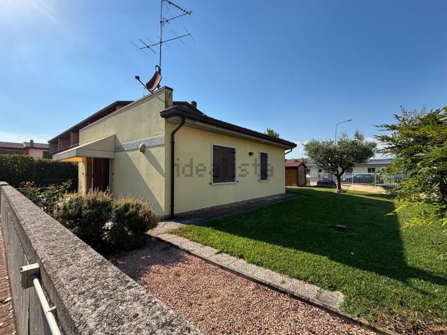 Villetta a schiera in vendita di 97 m² in Via Veneto, 3
