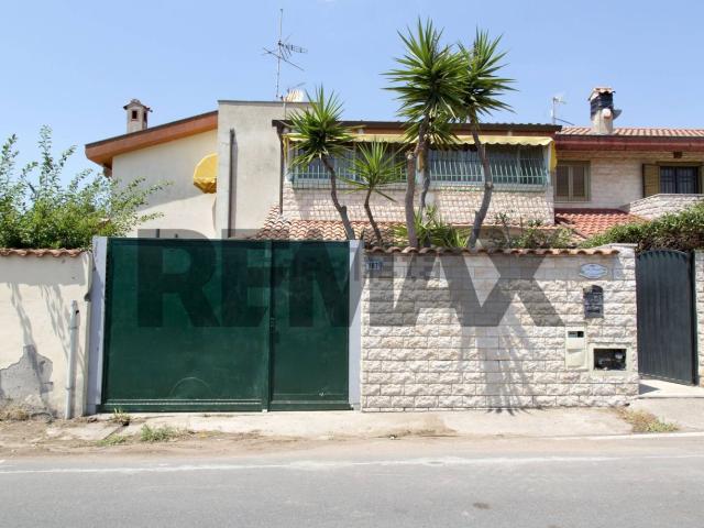 Villetta a schiera in vendita di 95 m² in Via dei Gelsi, 187