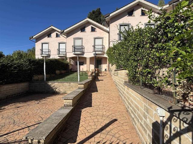 Villetta a schiera in vendita di 95 m² in Via del Passeggio