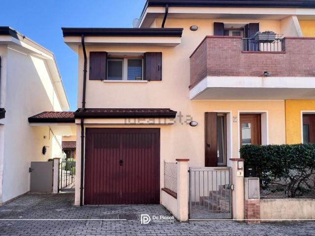 Villetta a schiera in vendita di 95 m² in Via Gino Cavezzan, 7