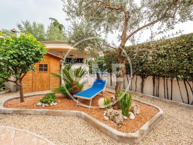 Villetta a schiera in vendita di 150 m² in Via Ispica, 12
