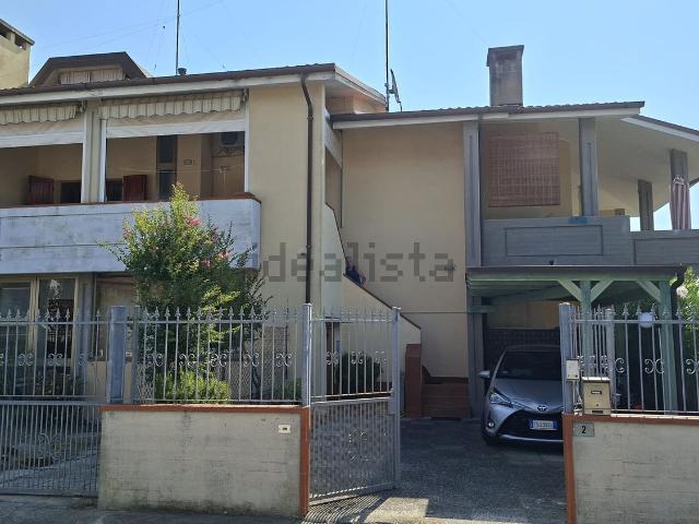 Villetta a schiera in vendita di 95 m² in Via Montello, 2