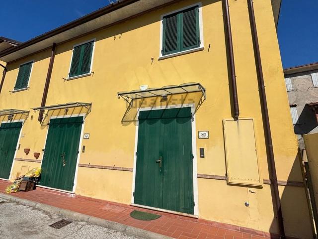 Villetta a schiera in vendita di 95 m² in Via Serra