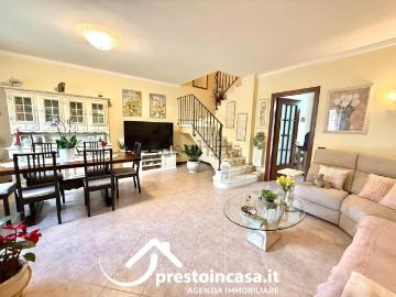 Villetta a schiera in vendita di 98 m² in Via A. Canova, 66