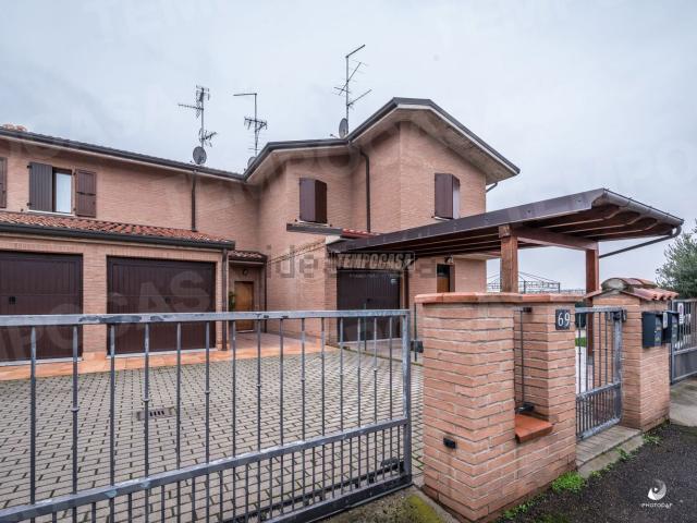 Villetta a schiera in vendita di 98 m² in Via Aldo Capitini, 69